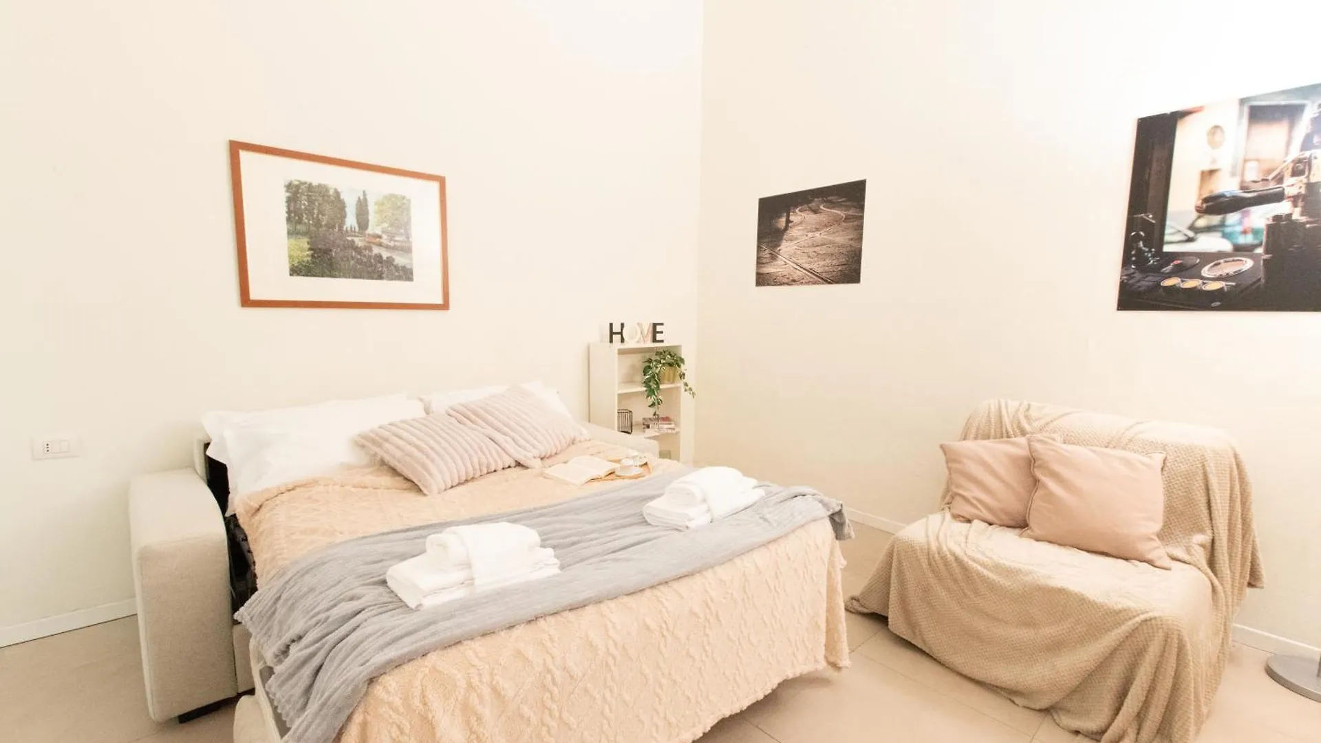 Luxury Apartment Near Duomo Italia 38 Milan 0*,  Italie