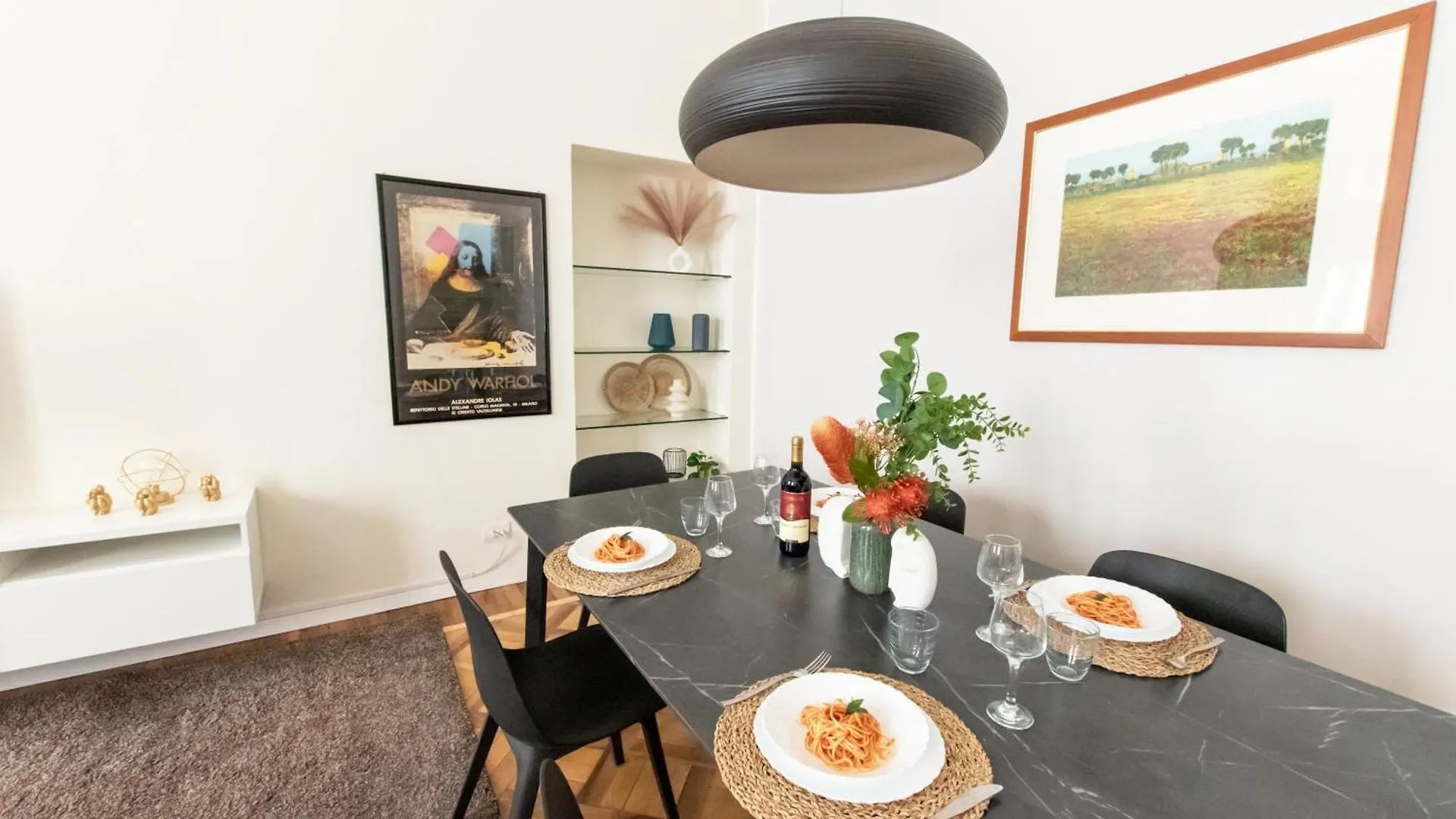 Luxury Apartment Near Duomo Italia 38 Milan Italie